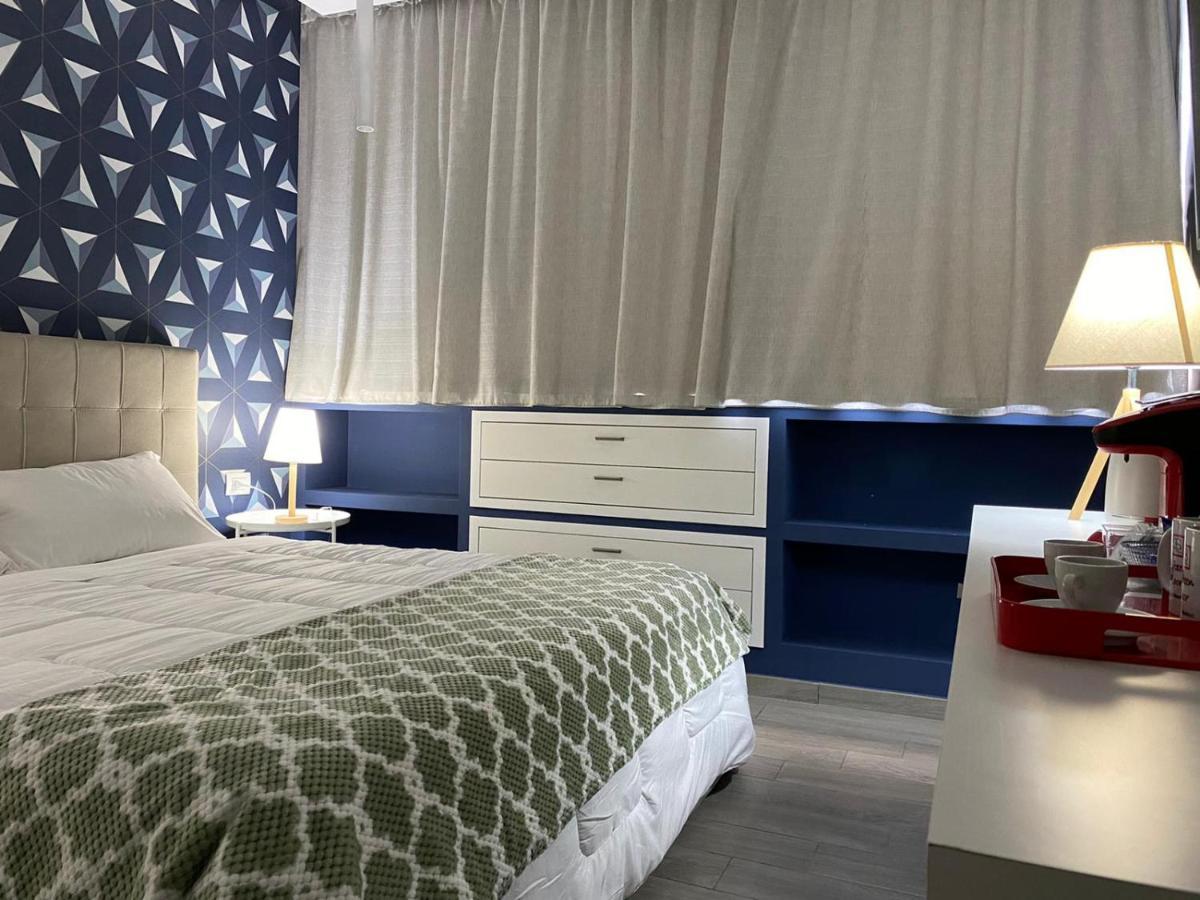 2B Fifteen Floor Suite Napoli Extérieur photo