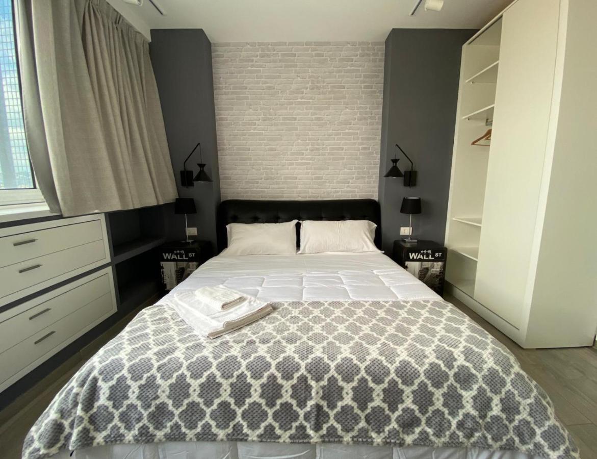 2B Fifteen Floor Suite Napoli Extérieur photo