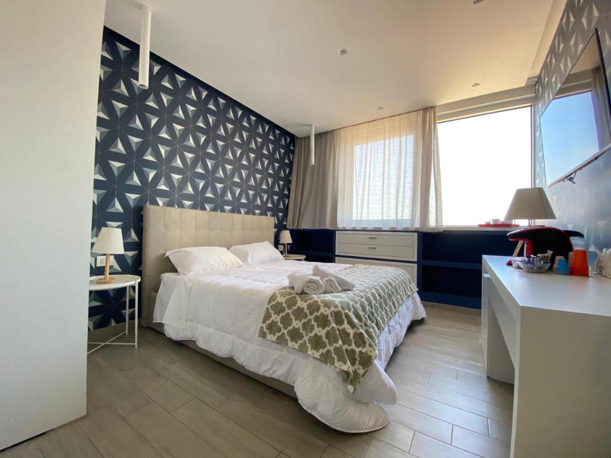 2B Fifteen Floor Suite Napoli Extérieur photo