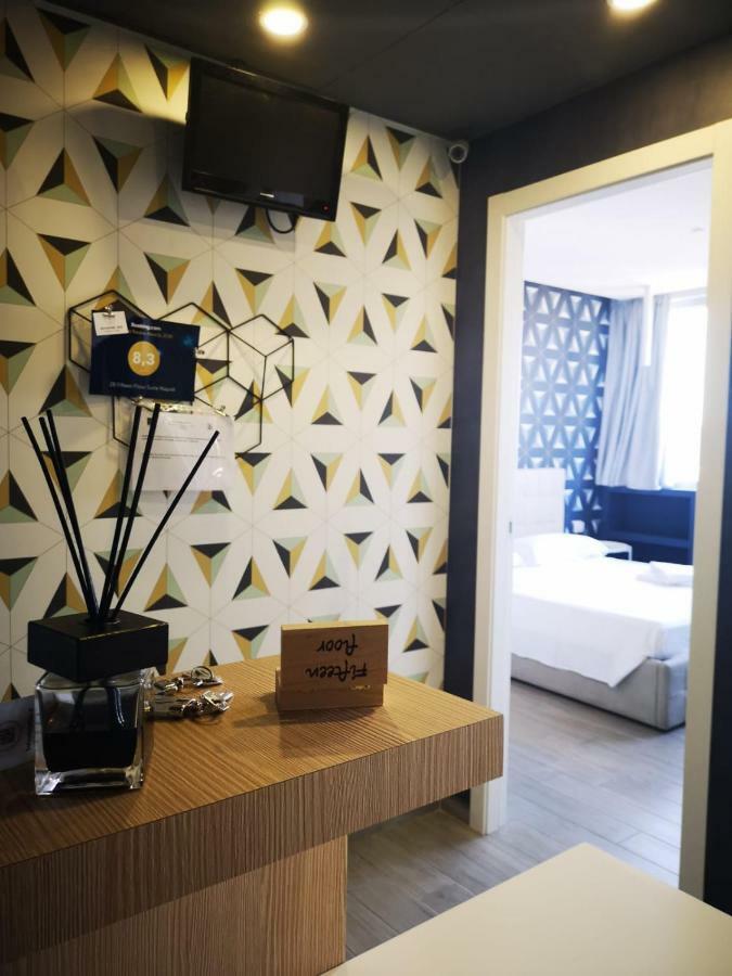 2B Fifteen Floor Suite Napoli Extérieur photo