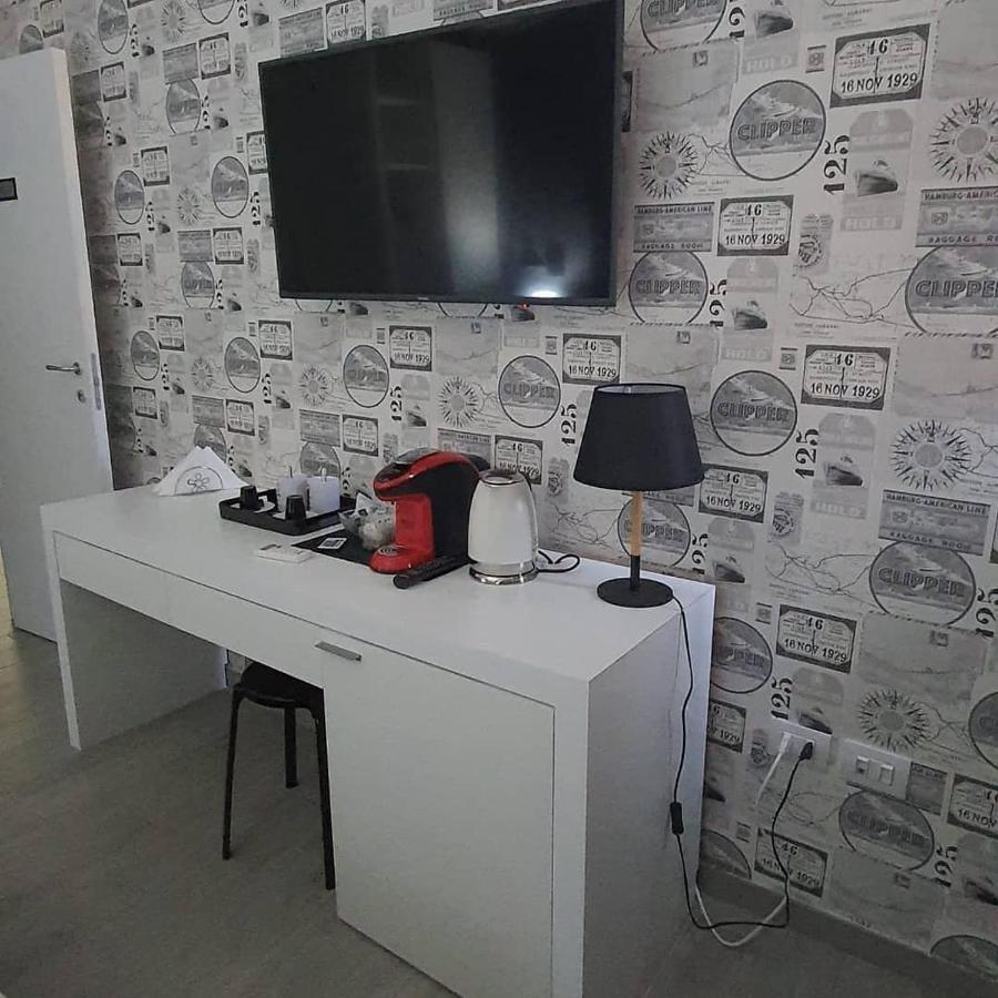 2B Fifteen Floor Suite Napoli Extérieur photo
