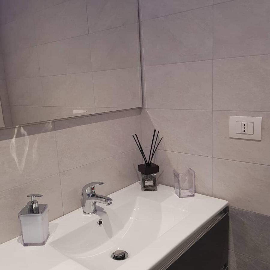 2B Fifteen Floor Suite Napoli Extérieur photo